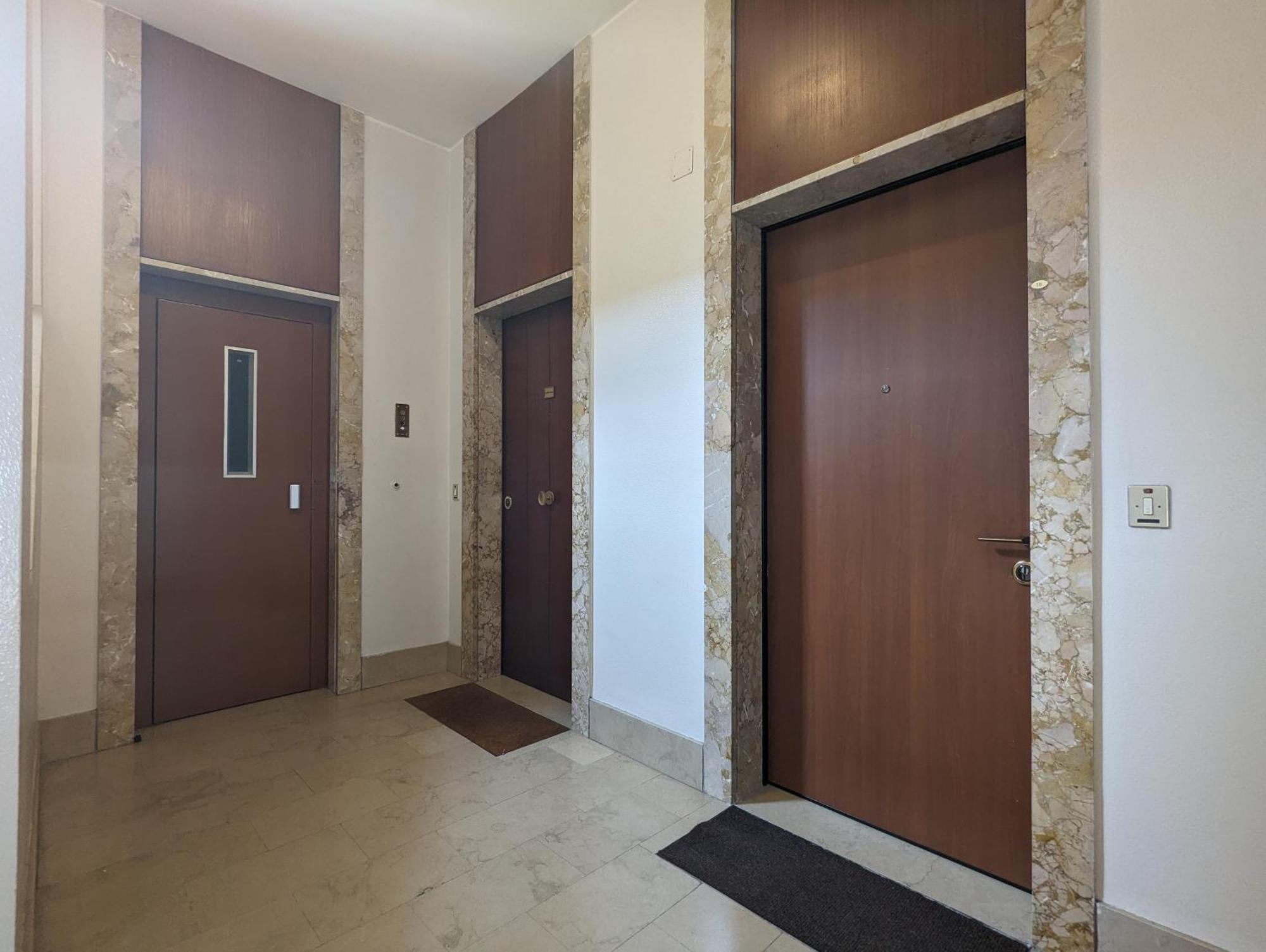 ヴェローナBig House-Private Parking-12" Walk From The Arenaアパートメント エクステリア 写真